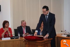 Vila-real constituye la nueva corporación y vuelve a investir alcalde a José Benlloch para el mandato 2015-2019 - (foto 6)